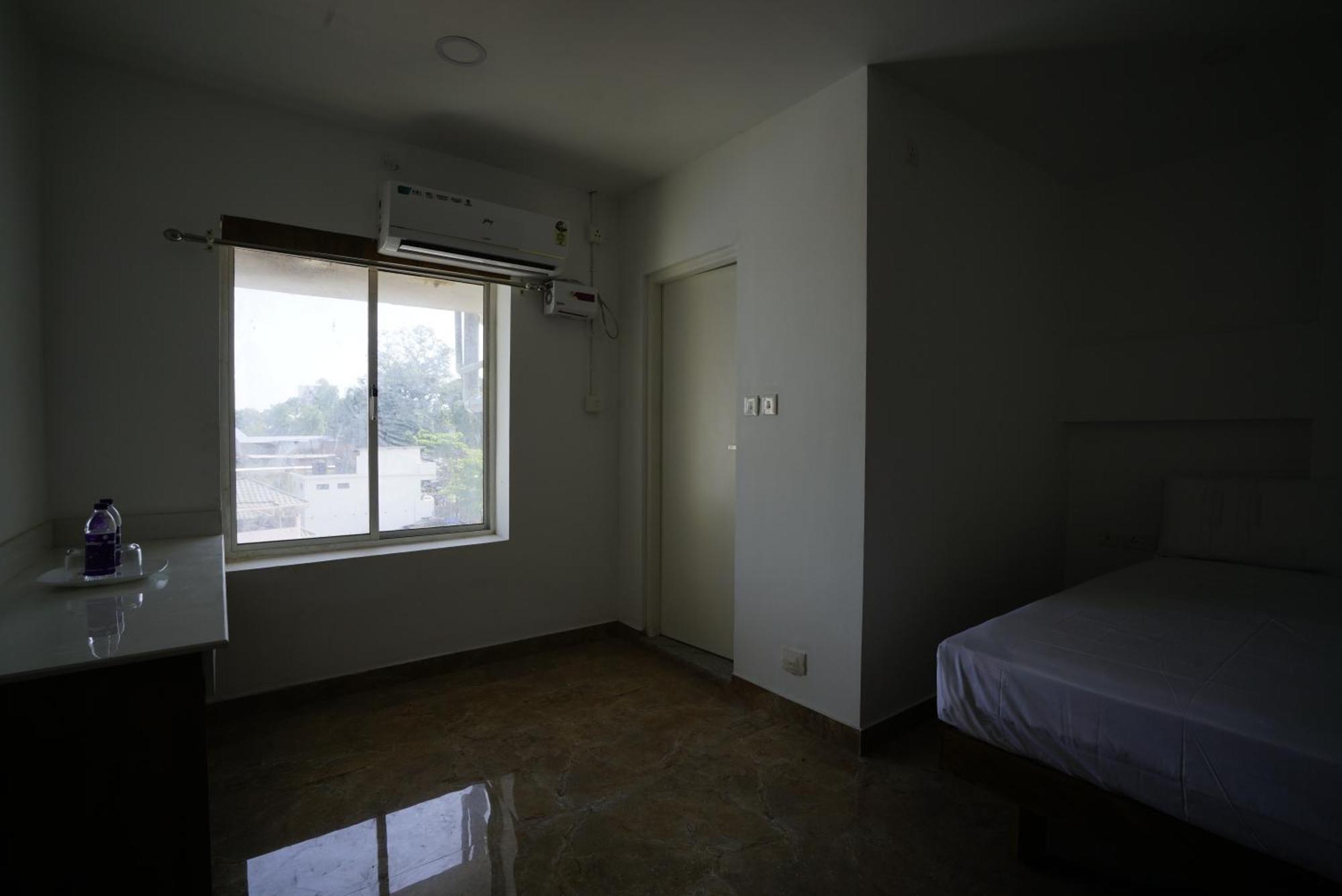 Quilon Residency Kundara Hotell Perumanseri Exteriör bild